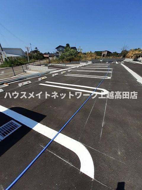 パインエコーの駐車場|駐車場