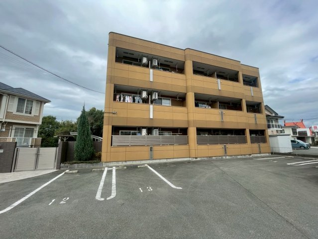 福岡県大牟田市　一棟マンションの間取り