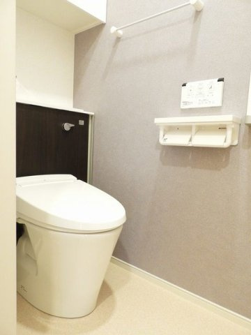 リアンのトイレ|落ち着いた色調のトイレです