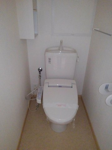 シャン・ド・フルールのトイレ|落ち着いたトイレです