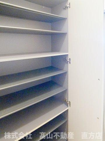 北九州市八幡西区茶屋の原２丁目のアパートの収納