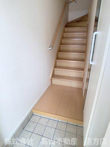 北九州市八幡西区茶屋の原２丁目のアパートの玄関