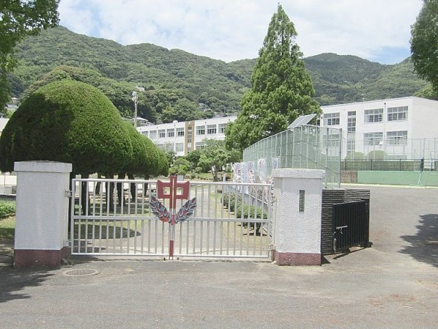 【清水小学校区】中通町売土地の周辺