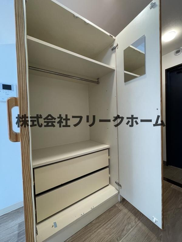 武蔵野市吉祥寺本町２丁目の賃貸マンションの収納