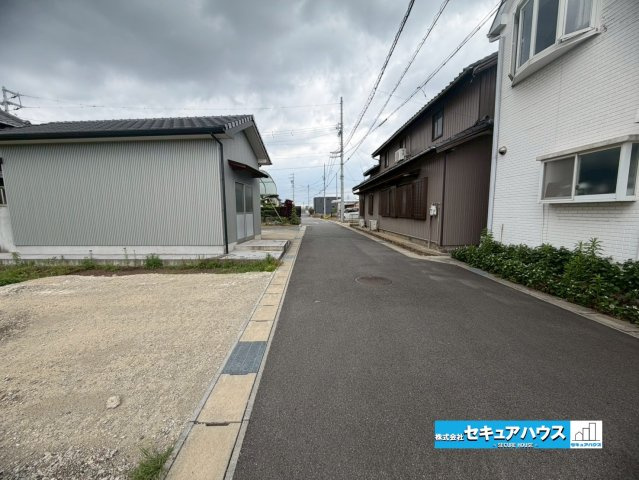 【同施工物件ご案内可】東浦町大字緒川字天白　全3棟の前面道路含む現地写真|事前予約にて現地ご見学いただけます！お気軽にお問い合わせください♪
■株式会社　セキュアハウス■
住宅ローンに強く、知識、経験豊富なスタッフ在籍
お客様に寄り添い、ご成約後もサポート致します