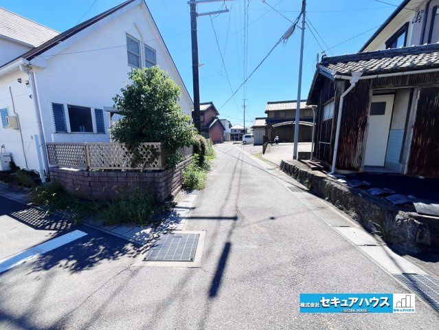 【同施工物件ご案内可】東浦町大字緒川字天白　全3棟の前面道路含む現地写真|事前予約にて現地ご見学いただけます！お気軽にお問い合わせください♪
■株式会社　セキュアハウス　豊明支店■
住宅ローンに強く、知識、経験豊富なスタッフ在籍
お客様に寄り添い、ご成約後もサポート致します
