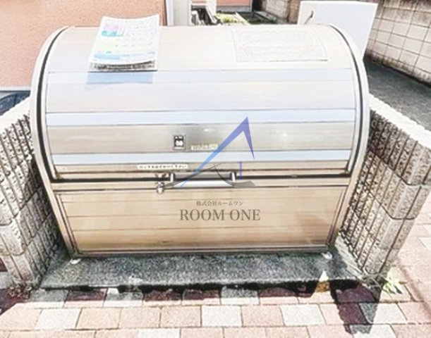 グリーンコーポ武蔵関のその他共用部分|敷地内ごみ置き場です。