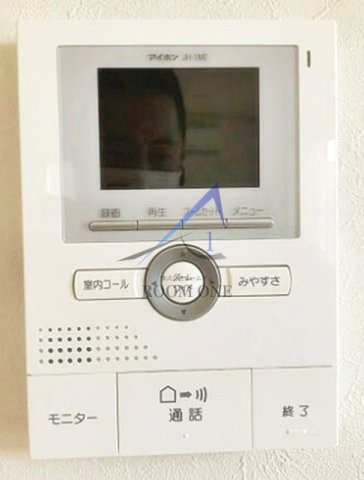 グリーンコーポ武蔵関のセキュリティ|モニター付きインターホンです。