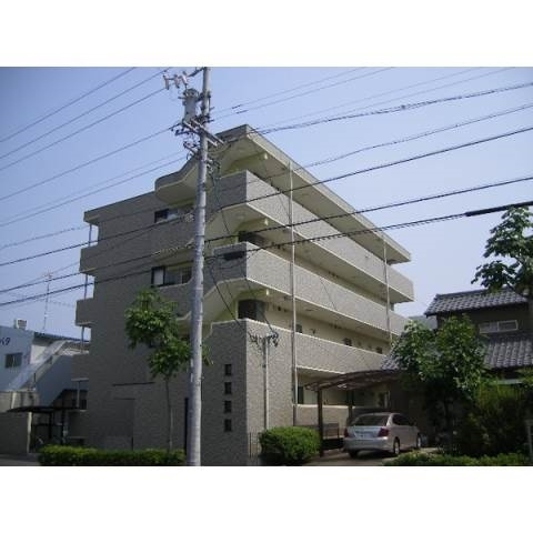 ロイヤルシバイチの外観