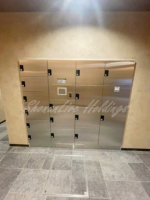 横浜市港北区新横浜３丁目の賃貸マンションのその他共用部分|宅配ボックスで外出時の荷物の受け取りも安心♪