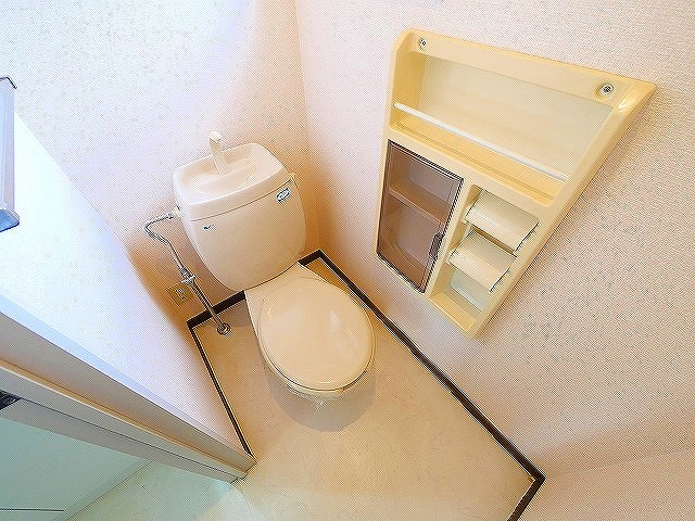 コーポＮＫのトイレ|ゆったりとした空間のトイレです