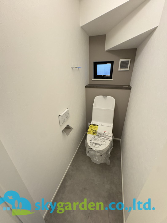 藤沢市西富第3期　新築戸建　全2棟L棟のトイレ|落ち着いたトイレです