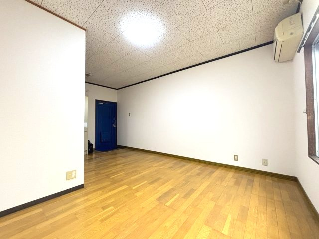 サンライズマンションの居間・リビング