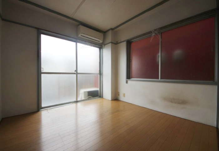 横浜市神奈川区松本町２丁目の賃貸マンションの洋室
