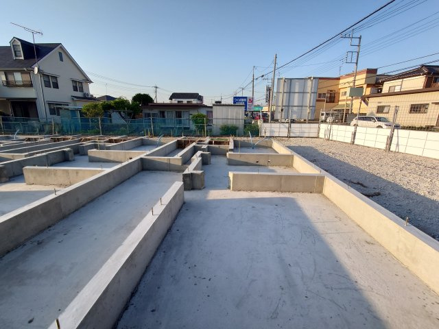 仮）牛久市田宮町新築アパートの駐車場