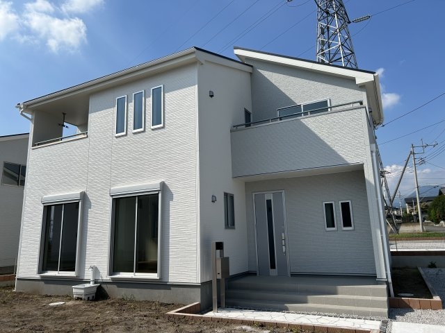 リーブルガーデンS第12富士見町時沢　３号棟