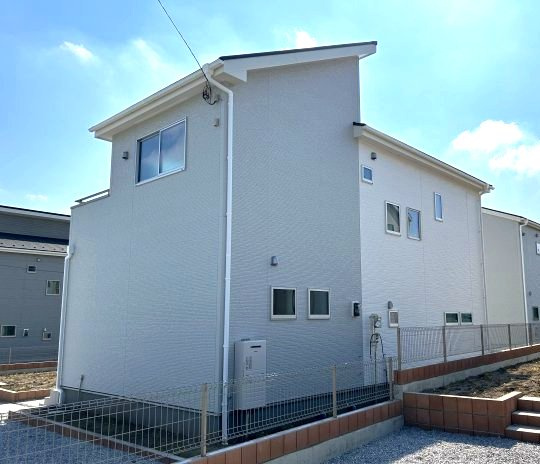 リーブルガーデンS第12富士見町時沢　３号棟の外観