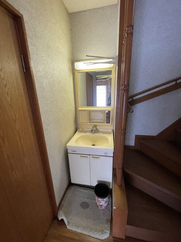和歌山市作事丁・中古戸建・54783の洗面所