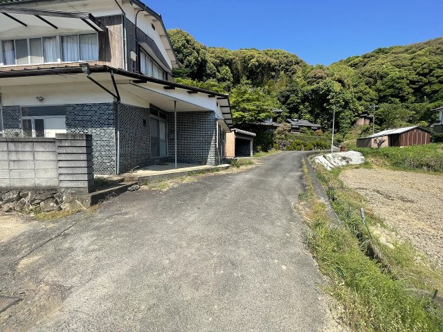 横手町古家付き土地の周辺