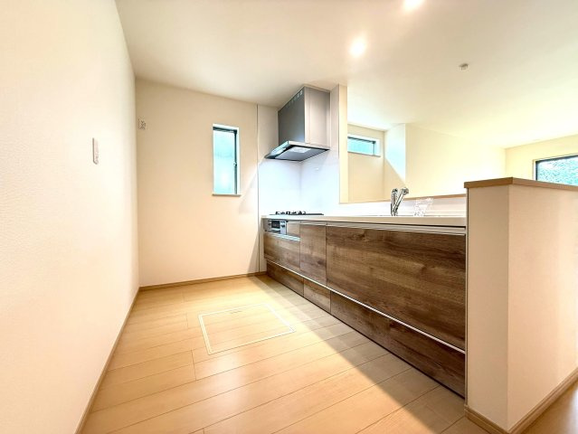 清水町長沢618番　新築戸建　全２棟　A号棟　のキッチン