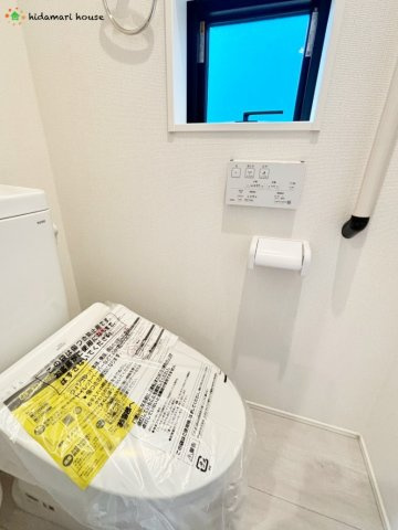 上尾市平方3期　新築戸建　グラファーレ05のトイレ