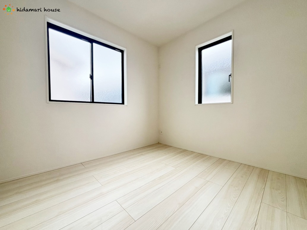 上尾市平方3期　新築戸建　グラファーレ05の子供部屋|2階洋室：4.5帖