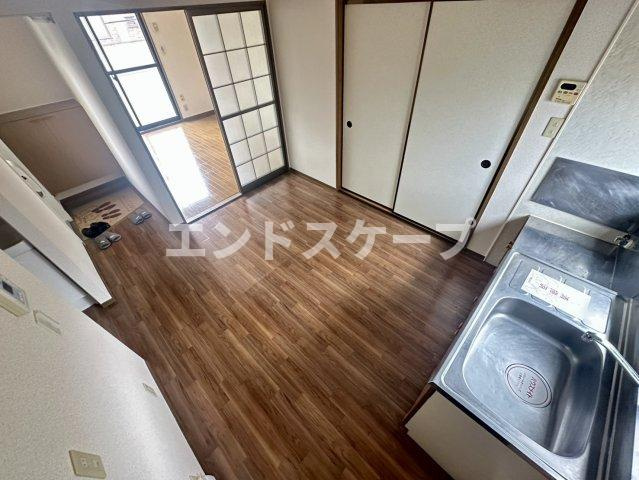 ラ・クレベールＡの居間・リビング|高崎、前橋のお部屋探しはエンドスケープまで！お客様の理想お聞かせ下さい♪