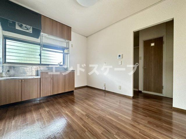 ラ・クレベールＡの居間・リビング|高崎、前橋のお部屋探しはエンドスケープまで！お客様の理想お聞かせ下さい♪