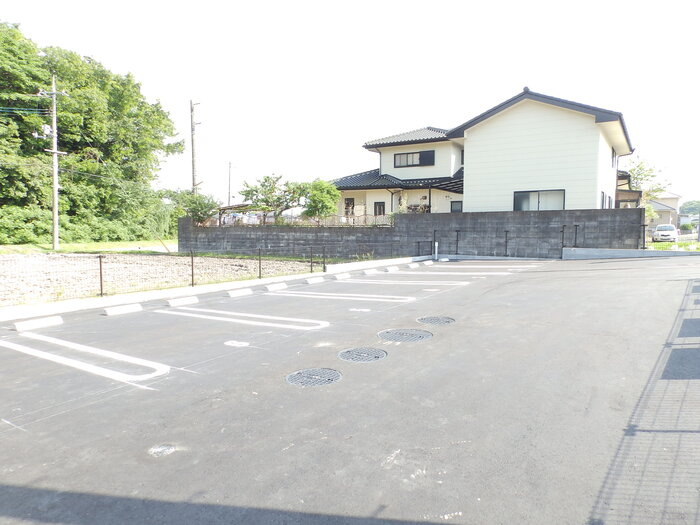 サンモール　U　B棟　B棟の駐車場