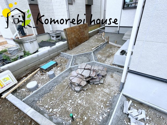 さいたま市大宮区高鼻町2179③　新築一戸建て　ミラスモ　03の駐車場|26.9.12　撮影済み