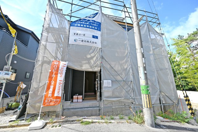 リーブルガーデン西宮市五月ケ丘新築一戸建て│3LDK＋駐車2台可の外観|阪急甲陽線「甲陽園」駅徒歩」15分、閑静な住宅地の3区画新築戸建です。現在順調に建築中です。詳しくはお気軽にお問い合せ下さい。