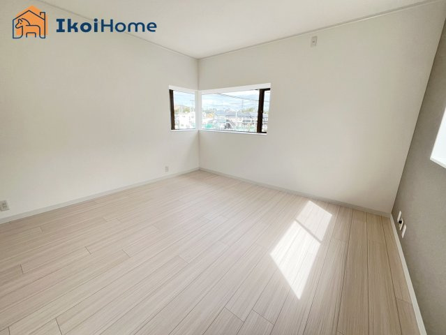 神戸市西区今津　中古戸建の内装|【ホームページに現地動画掲載中】●年中無休：当日予約可●南向きのお部屋は陽当り・通風良好！