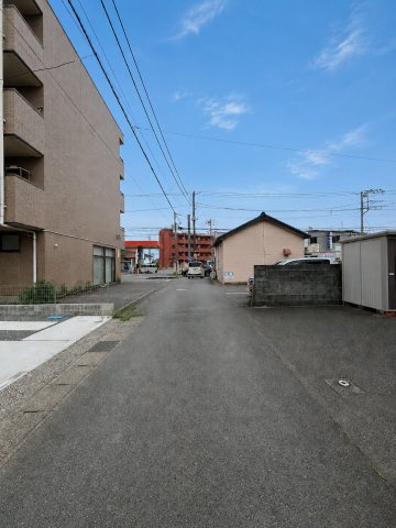 清水町長沢618番　新築戸建　全２棟　B号棟　の前面道路含む現地写真|車の出し入れもストレスなくできそうですね♪
