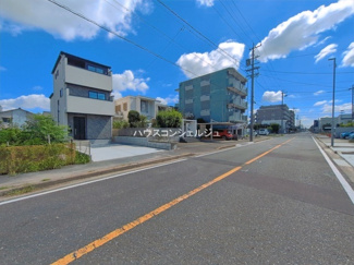 【前面道路含む現地写真】 | 名古屋市中村区宮塚町133【仲介手数料無料】新築一戸建て　1号棟