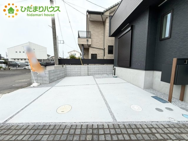 上尾市平方3期　新築戸建　グラファーレ06の駐車場