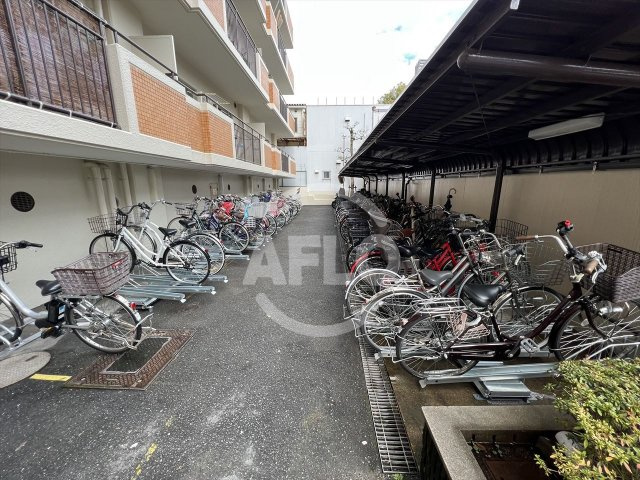 ハイツ森ノ宮　東中本小学校区のその他共用部分|ハイツ森ノ宮　駐輪場