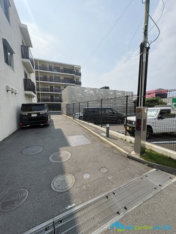 パークホームズ湘南茅ヶ崎海岸の駐車場