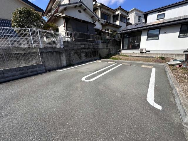 BONOSの駐車場