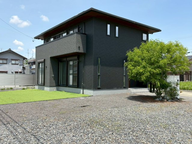 中古戸建　羽島市堀津町前谷　令和2年築の外観|外観別角度