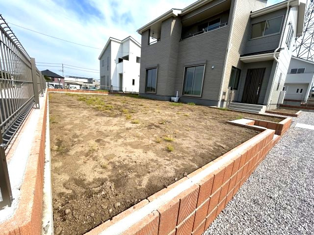 リーブルガーデンS第12富士見町時沢　４号棟の庭|ガーデニングやバーベキューなども楽しめます♪