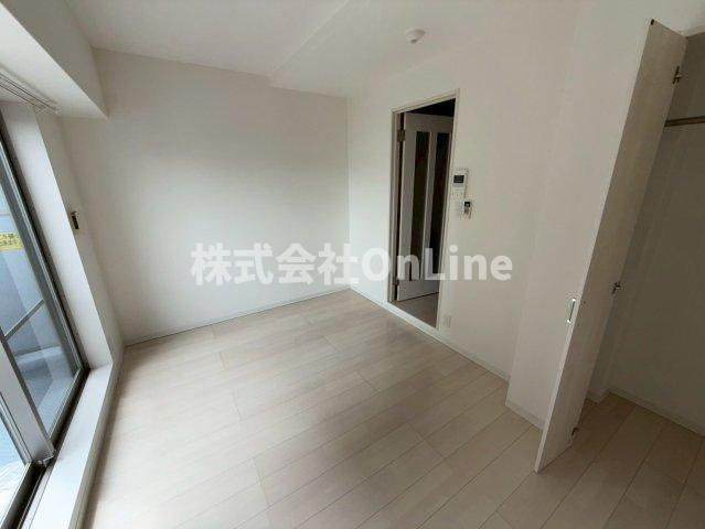 八尾市本町７丁目の賃貸マンションの居間・リビング