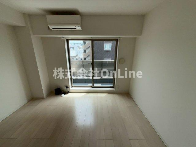 八尾市本町７丁目の賃貸マンションの居間・リビング