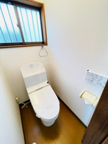 コーポ山田Bのトイレ|※同物件別号室のお写真です。