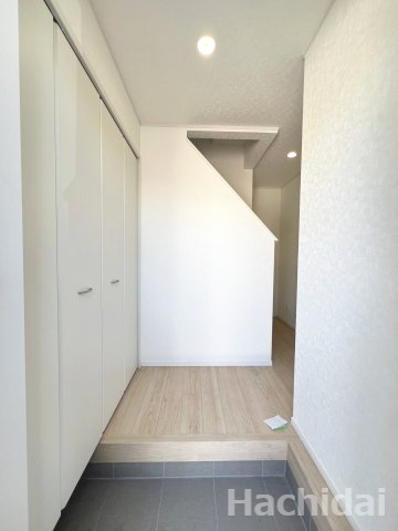 碧南市志貴町第1　１号棟　新築戸建の玄関