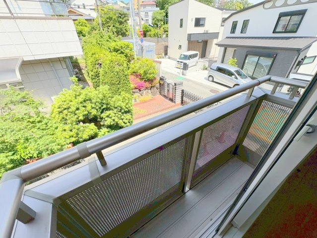 ピペリア中山のバルコニー|バルコニーがあります
