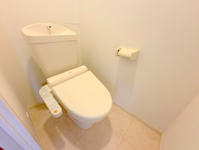ピペリア中山のトイレ|シンプルで使いやすいトイレです