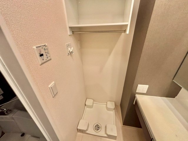 メゾンドールMの洗面所