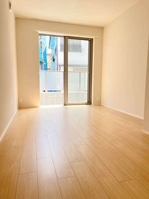 パークヒルズ戸山の居間・リビング|★明るくキレイなお部屋です★