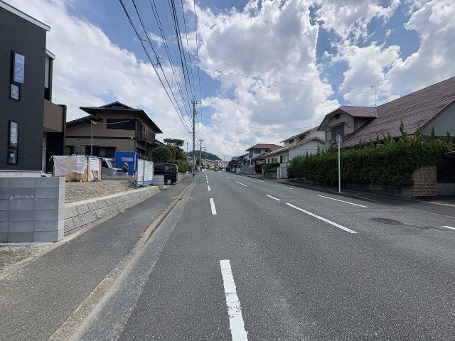 【その他】 | 福岡市東区香椎台3丁目　1号棟（全1棟）【仲介手数料無料・0円】 | 現地写真。前面道路です。