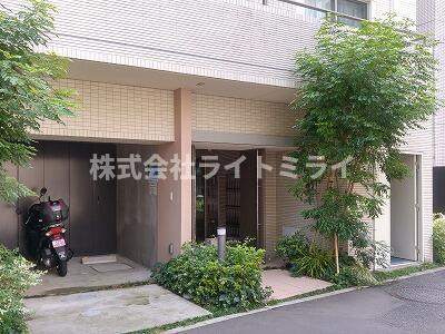 カーサラスク目白台のエントランス| 